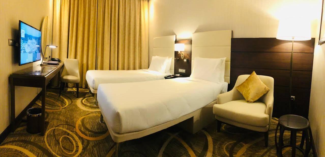 Millennium Makkah Al Naseem Μέκκα Εξωτερικό φωτογραφία A room at the hotel